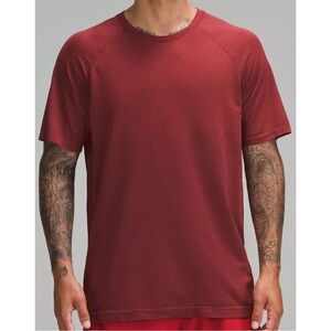 Lululemon Metal Vent Tech short-sleeve shirt size medium